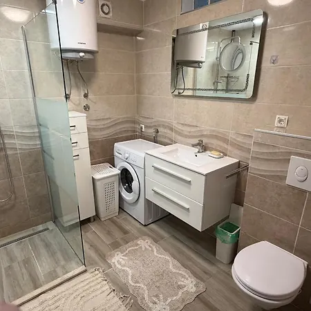 Apartment Near Center