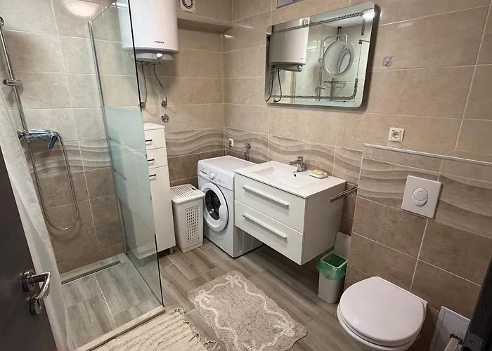 Apartment Near Center